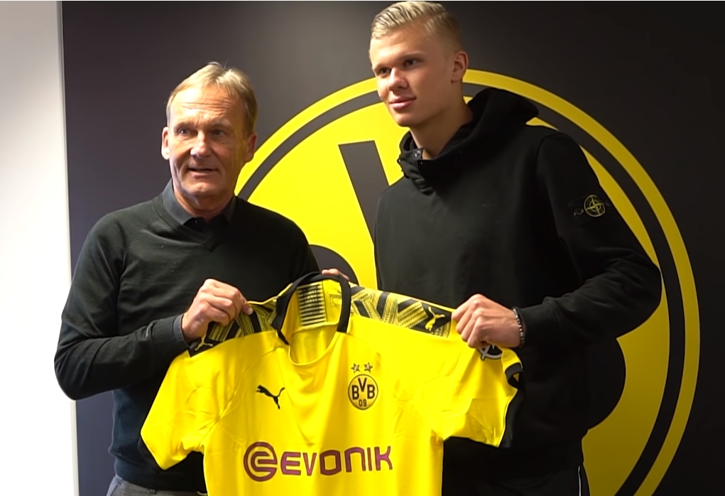 《古墓丽影》2007周年版和2026年重制版画面对比