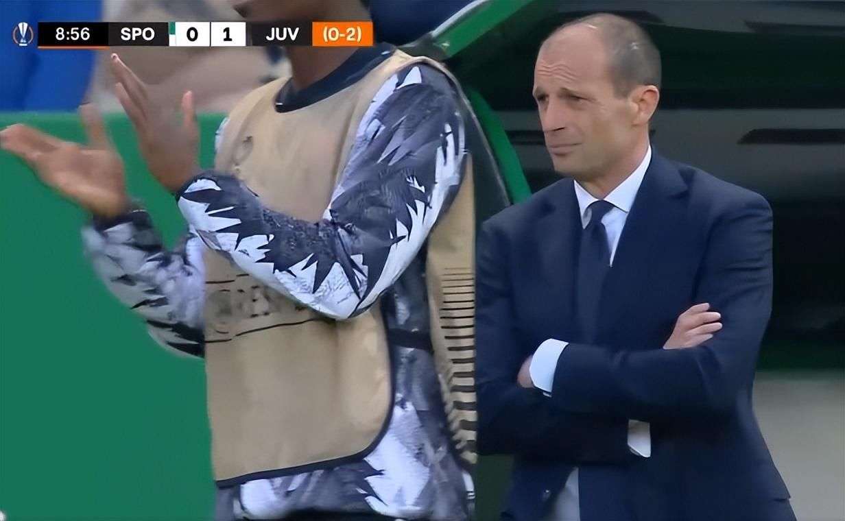 [图]莱昂纳多进球 上海海港主场战平青岛西海岸