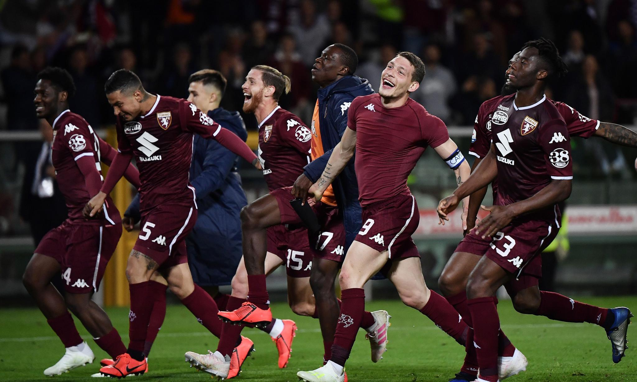 国际足联年度颁奖 登贝莱荣膺世足先生